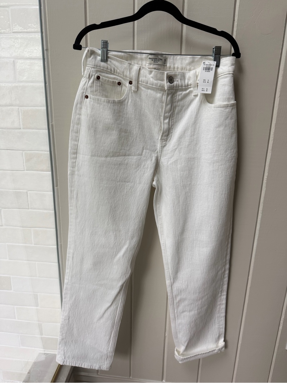 Abercrombie & Fitch 90’s Straight Jeans (Curve Love Mid Rise)